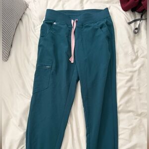 Caribbean Blue Figs Zamora Jogger Scrub Pants